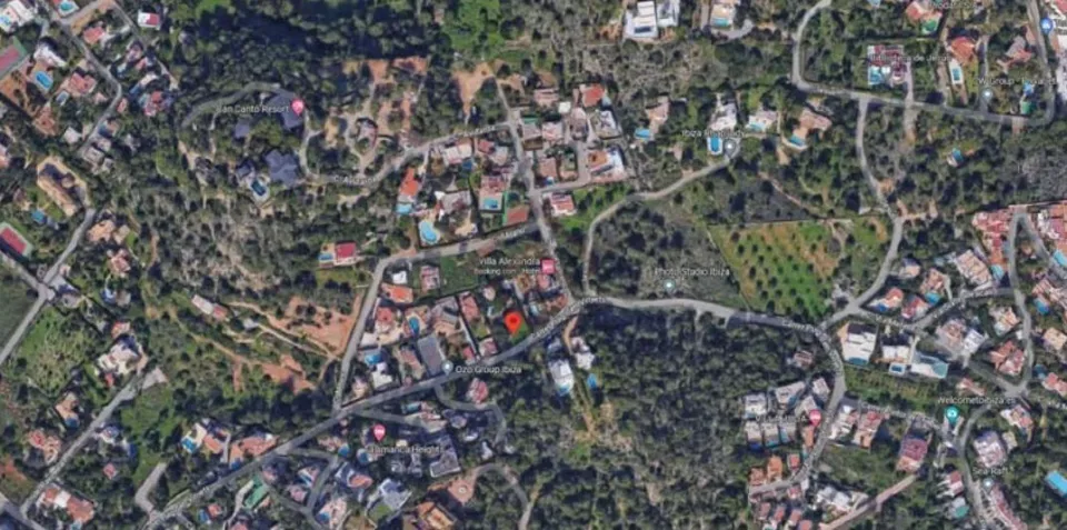 Terreno urbano de 787 m² en Cap Martinet